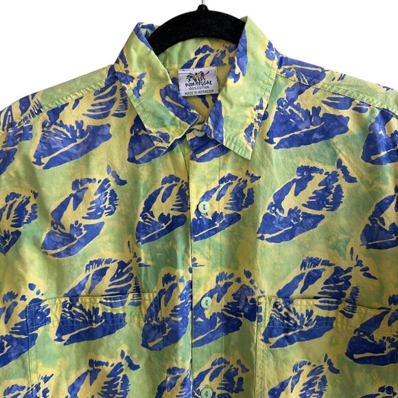 Rum Reggae Men's Cabana Aloha Shirt Humu Humu Hues Fish Motif Size Small - Picture 1 of 10